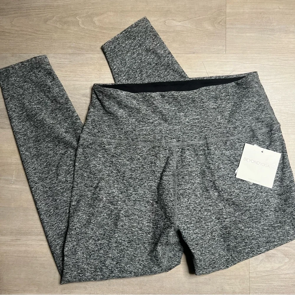 Beyond Yoga Spacedye Caught in the Midi High Waisted Legging, Grey, size XXL NWT - Picture 2 of 5
